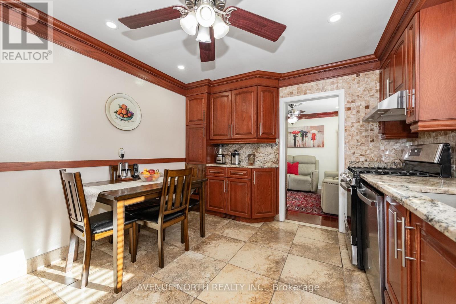 1282 Heron Road, Ottawa, Ontario  K1V 6A8 - Photo 17 - X12519784