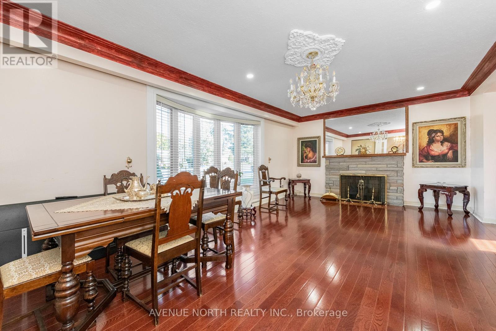 1282 Heron Road, Ottawa, Ontario  K1V 6A8 - Photo 6 - X12519784