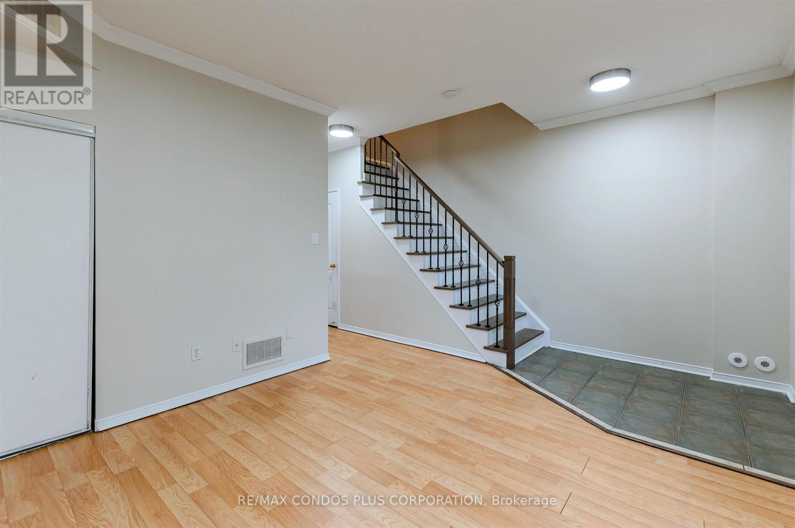 9 - 3000 Lakeshore Boulevard, Toronto, Ontario  M8V 4C9 - Photo 3 - W12519662