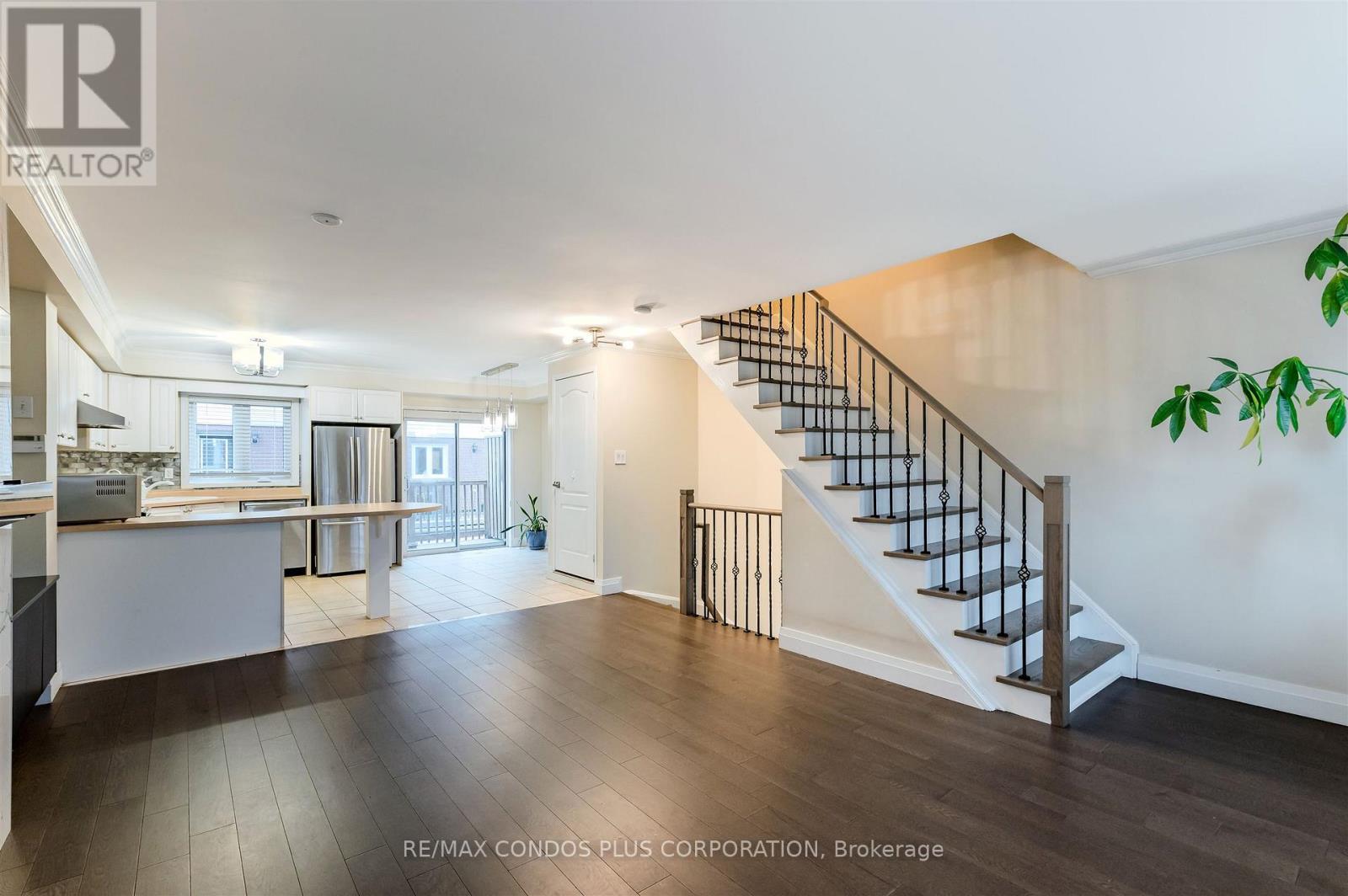 9 - 3000 Lakeshore Boulevard, Toronto, Ontario  M8V 4C9 - Photo 7 - W12519662