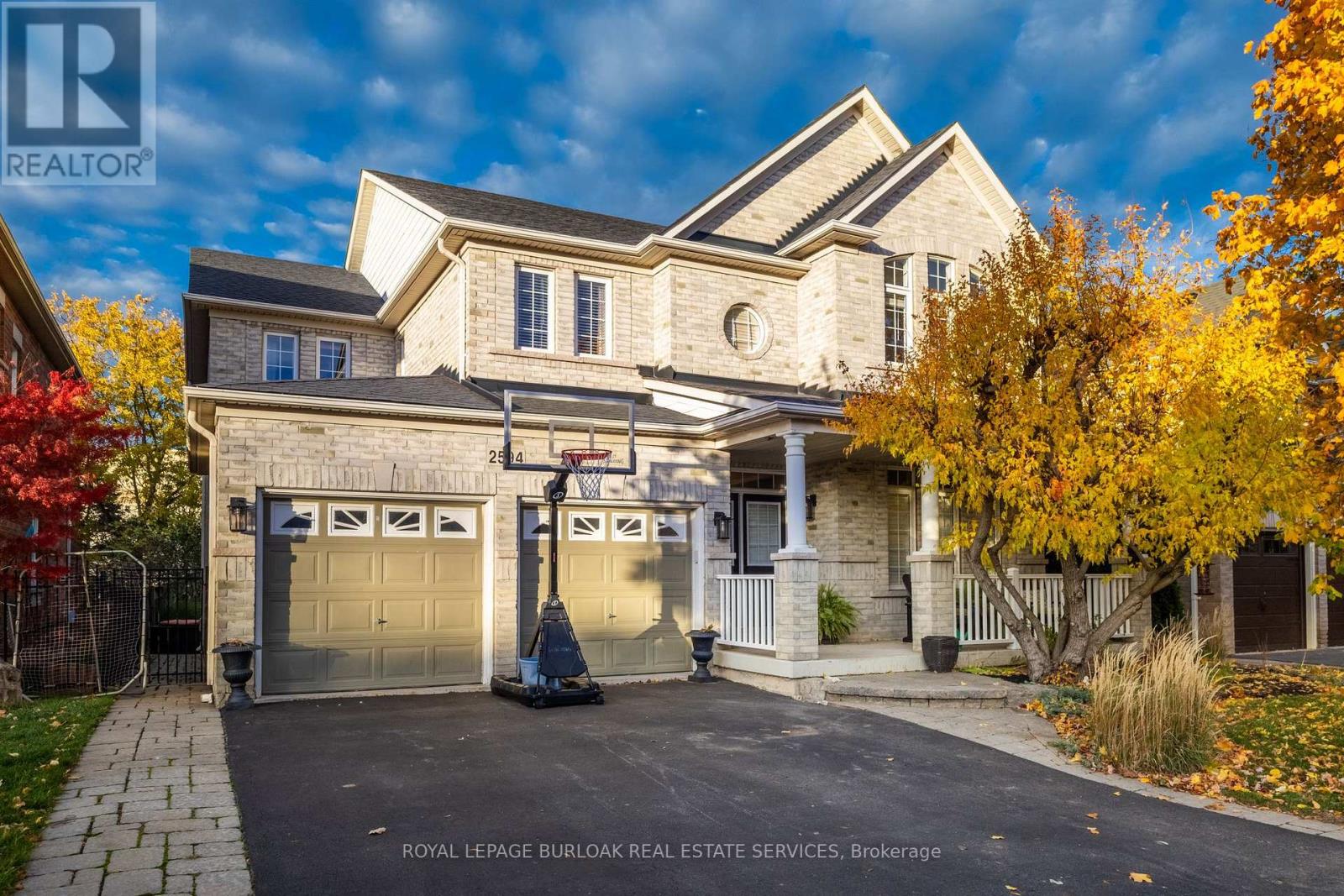 2594 ARMOUR CRESCENT, Burlington, Ontario