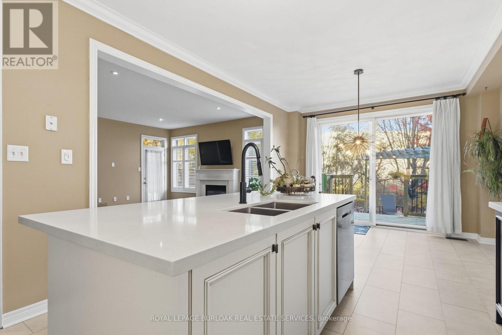 2594 Armour Crescent, Burlington, Ontario  L7M 4T3 - Photo 12 - W12519676