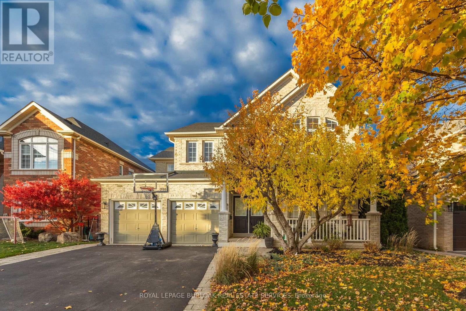 2594 Armour Crescent, Burlington, Ontario  L7M 4T3 - Photo 3 - W12519676