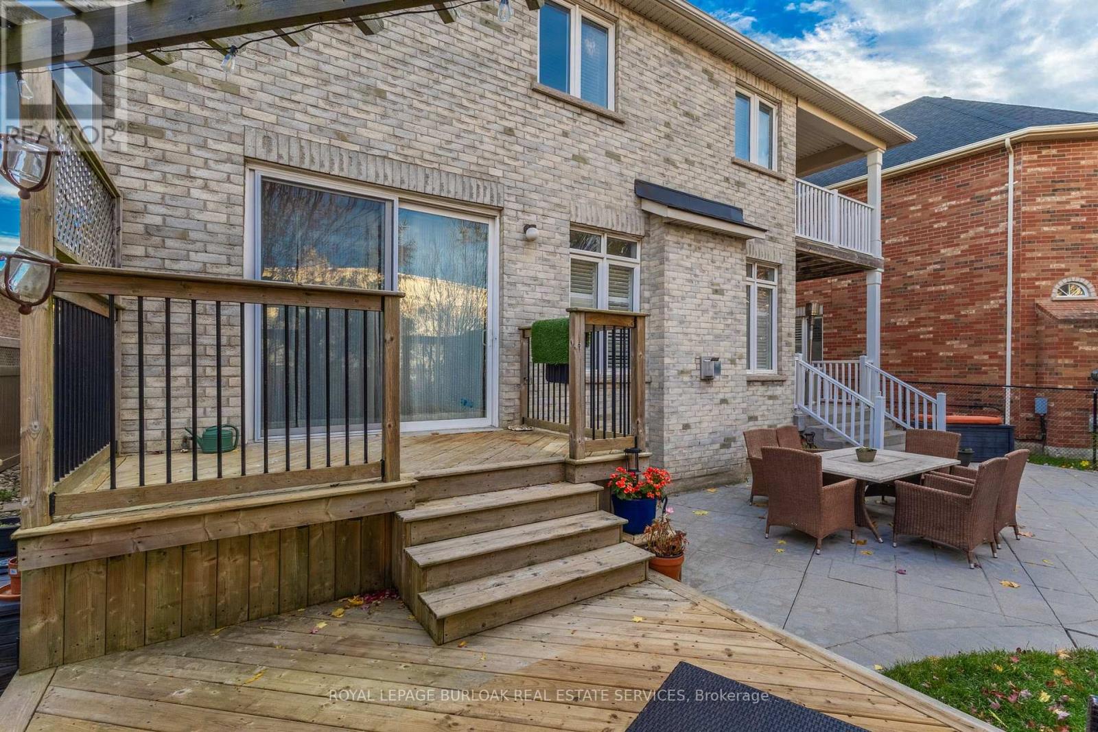 2594 Armour Crescent, Burlington, Ontario  L7M 4T3 - Photo 37 - W12519676