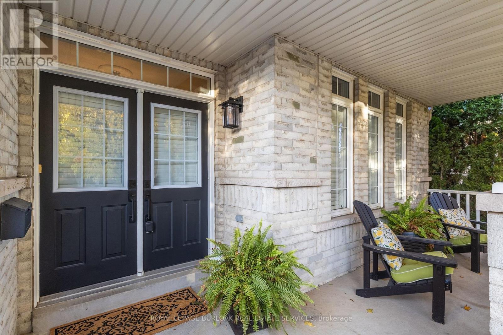 2594 Armour Crescent, Burlington, Ontario  L7M 4T3 - Photo 6 - W12519676