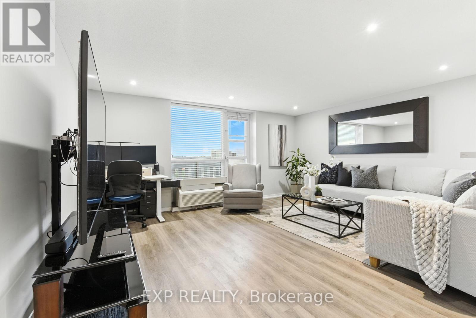 514 - 6720 Glen Erin Drive, Mississauga, Ontario  L5N 3K8 - Photo 5 - W12519690