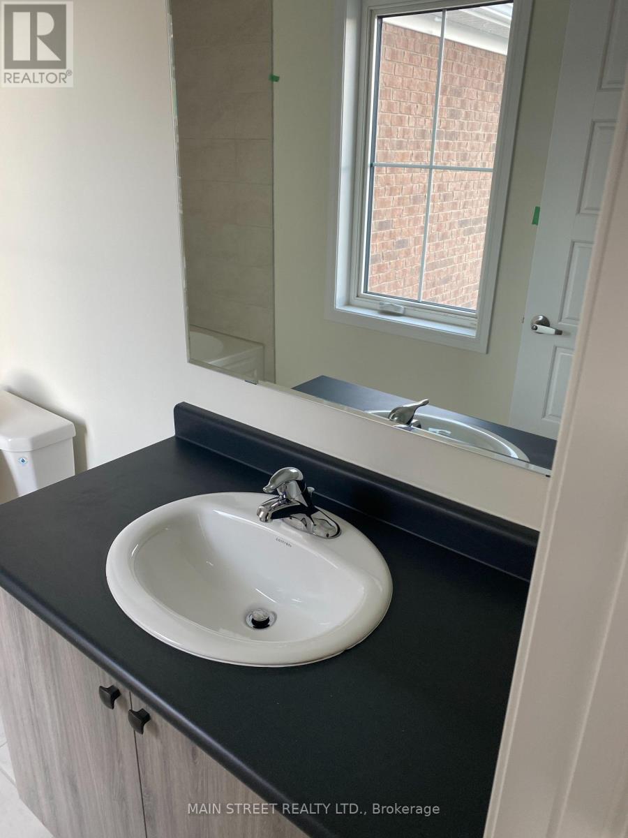 899 Ash Gate, Milton, Ontario  L9E 1R9 - Photo 10 - W12519696