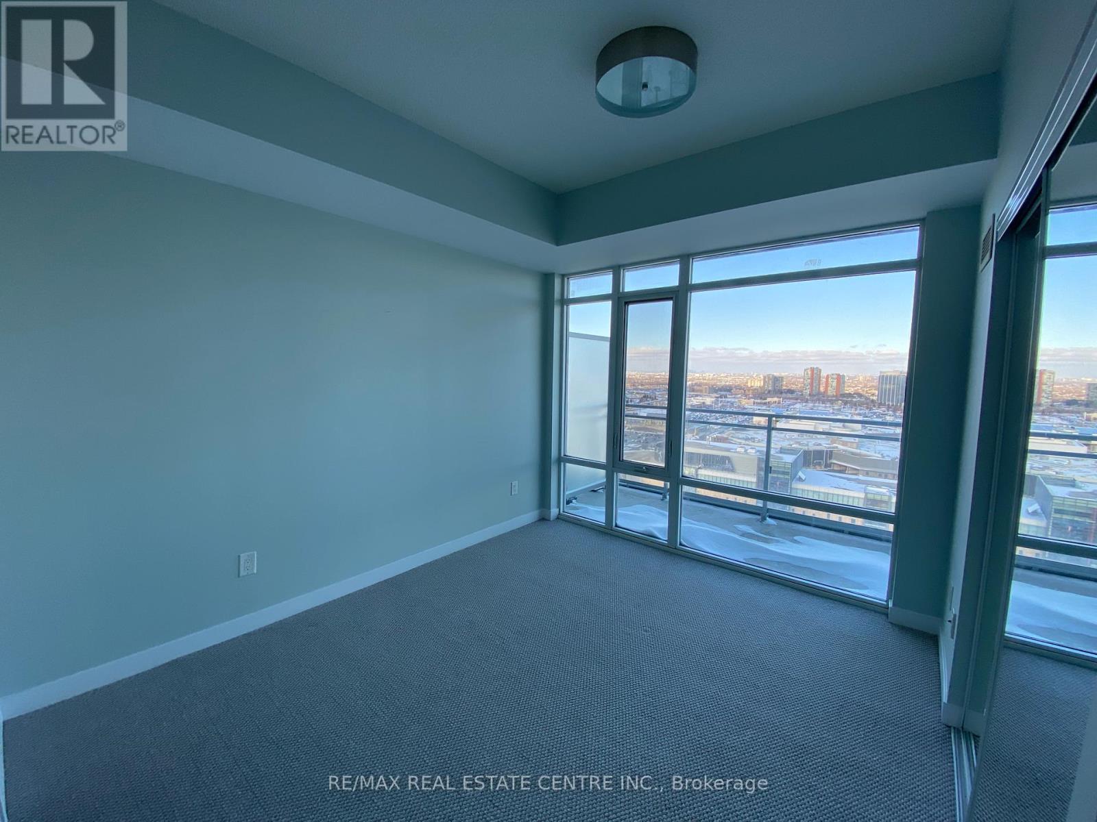 1812 - 365 Prince Of Wales Drive, Mississauga, Ontario  L5B 0G6 - Photo 6 - W12519704