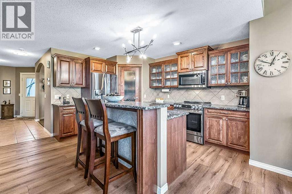 40 Sheep River Cove, Okotoks, Alberta  T1S 2G7 - Photo 10 - A2261486