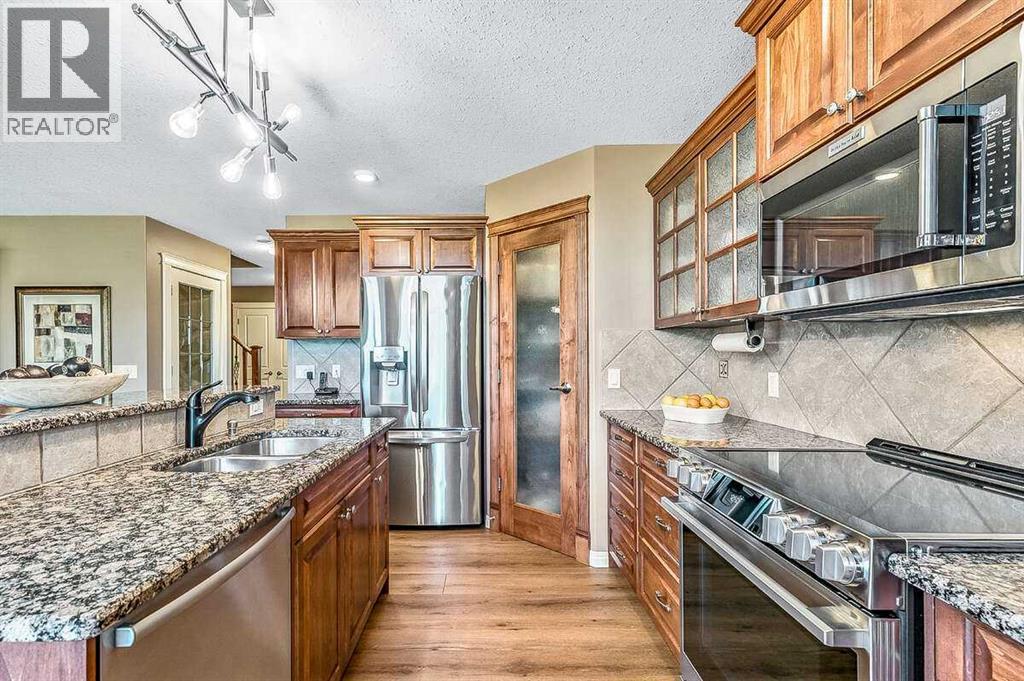 40 Sheep River Cove, Okotoks, Alberta  T1S 2G7 - Photo 12 - A2261486