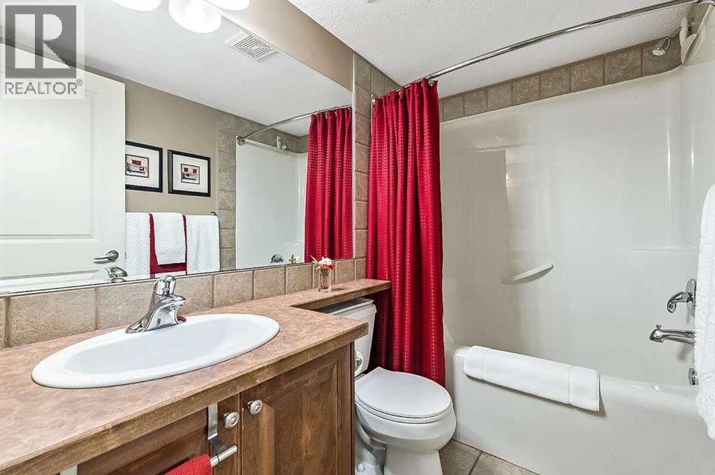 40 Sheep River Cove, Okotoks, Alberta  T1S 2G7 - Photo 35 - A2261486