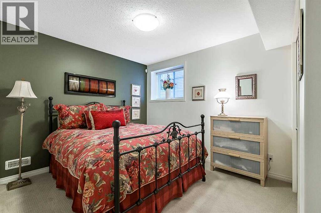 40 Sheep River Cove, Okotoks, Alberta  T1S 2G7 - Photo 34 - A2261486