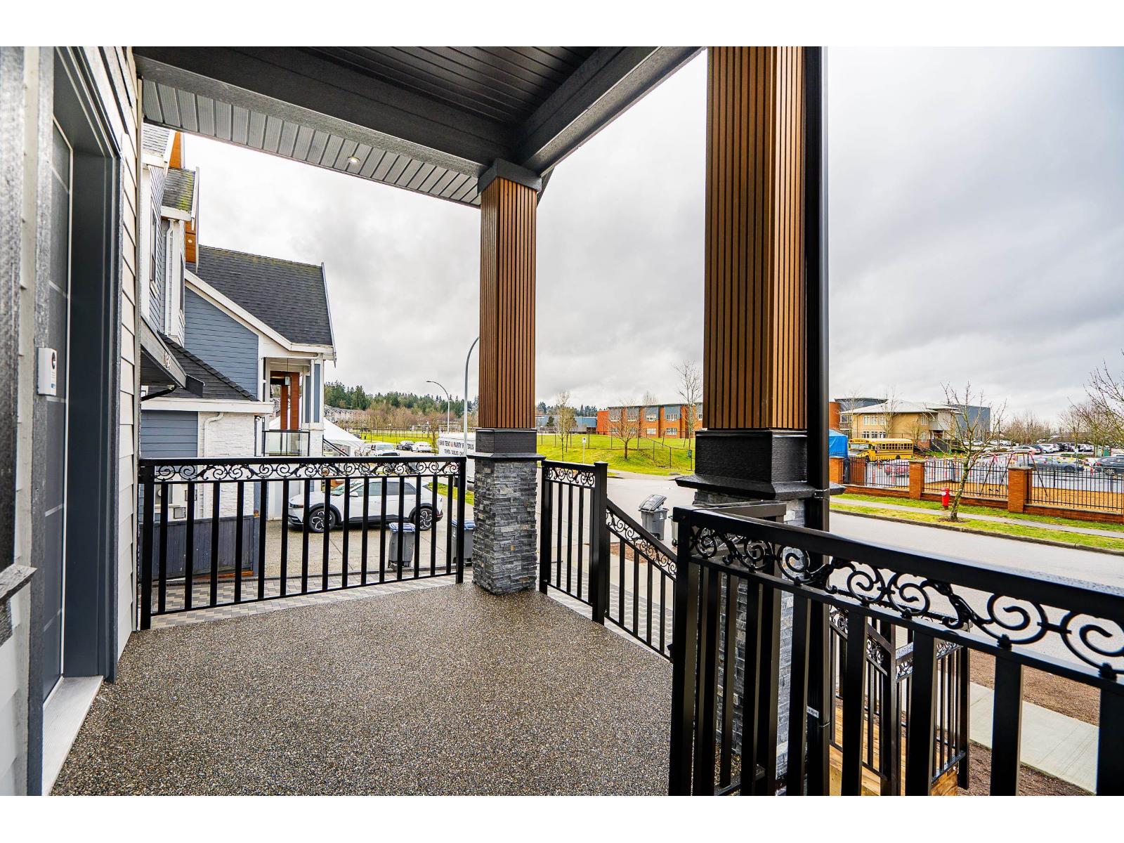 10648 124 Street, Surrey, British Columbia  V3V 0E2 - Photo 3 - R3064094