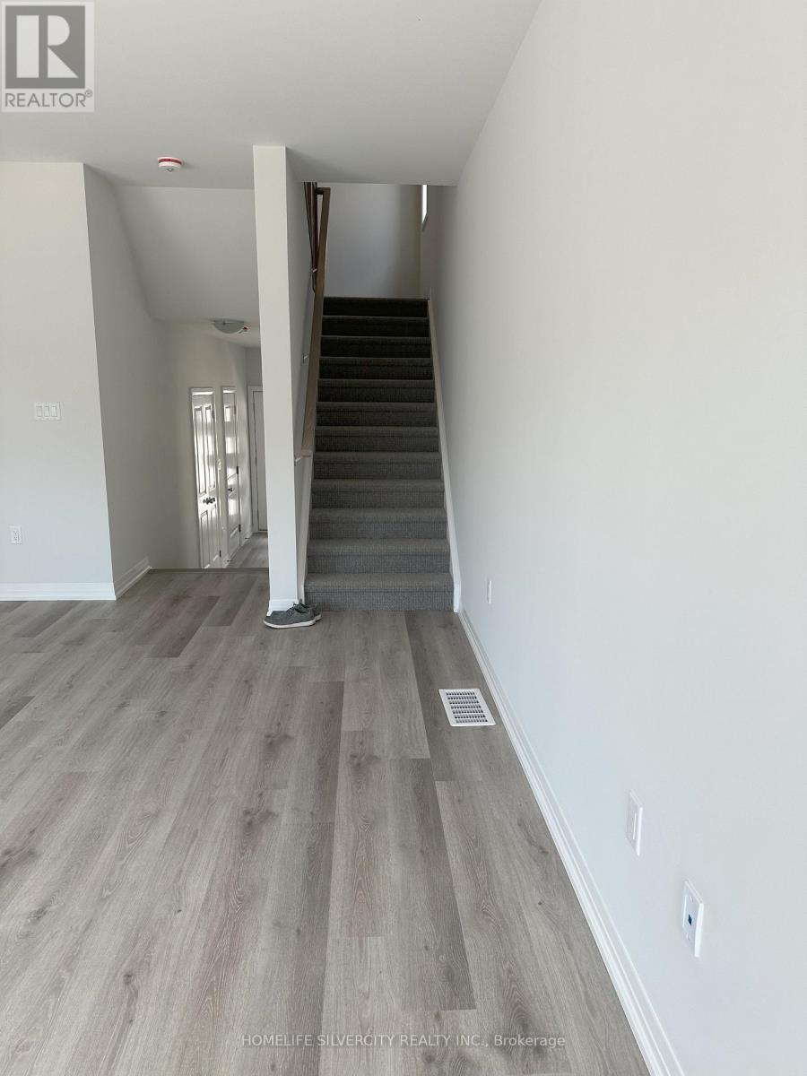 71 - 155 Equestrian Way, Cambridge, Ontario N3E 0E8 - Photo 2 - X12519650