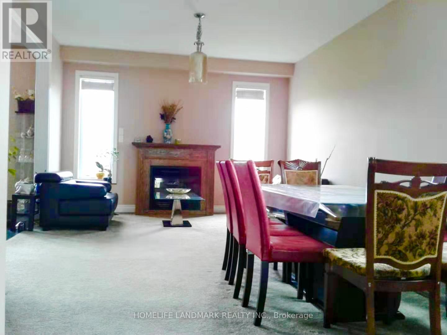 212 Westfield Place, Waterloo, Ontario N2T 2R2 - Photo 5 - X12519718