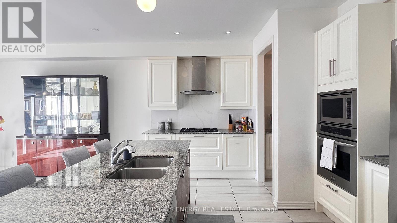 105 Elephant Hill Drive, Clarington, Ontario  L1C 0V8 - Photo 8 - E12518368