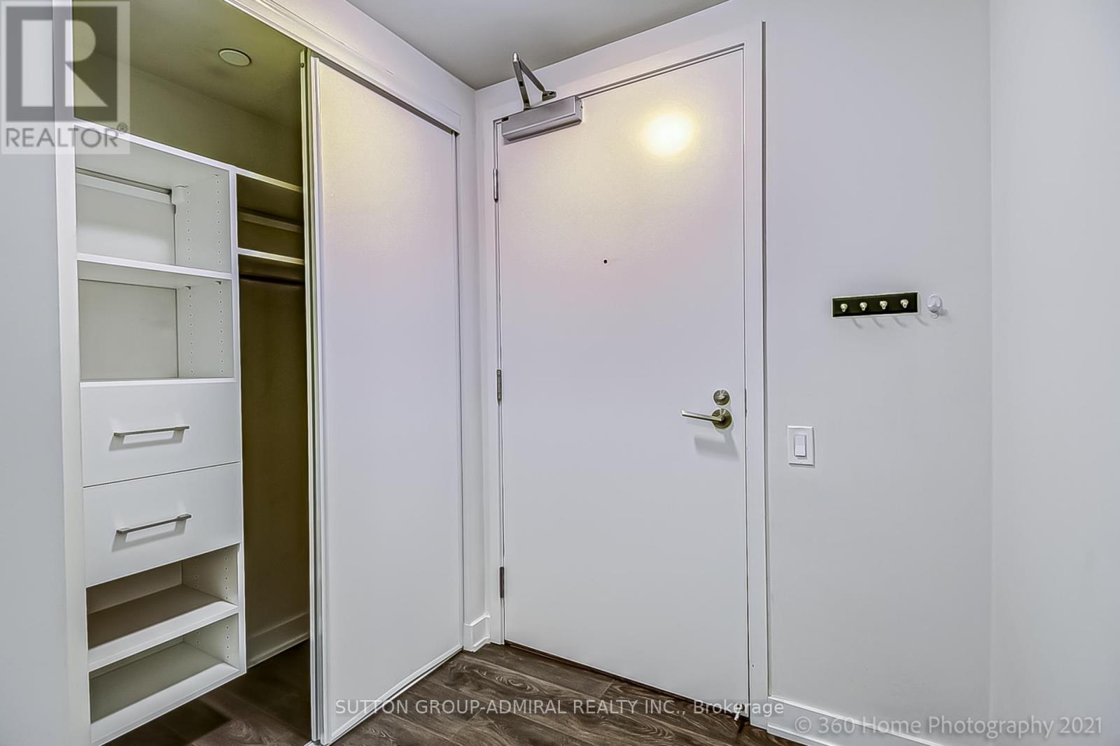 910 - 6 Sonic Way W, Toronto, Ontario  M3S 0P1 - Photo 5 - C12519782