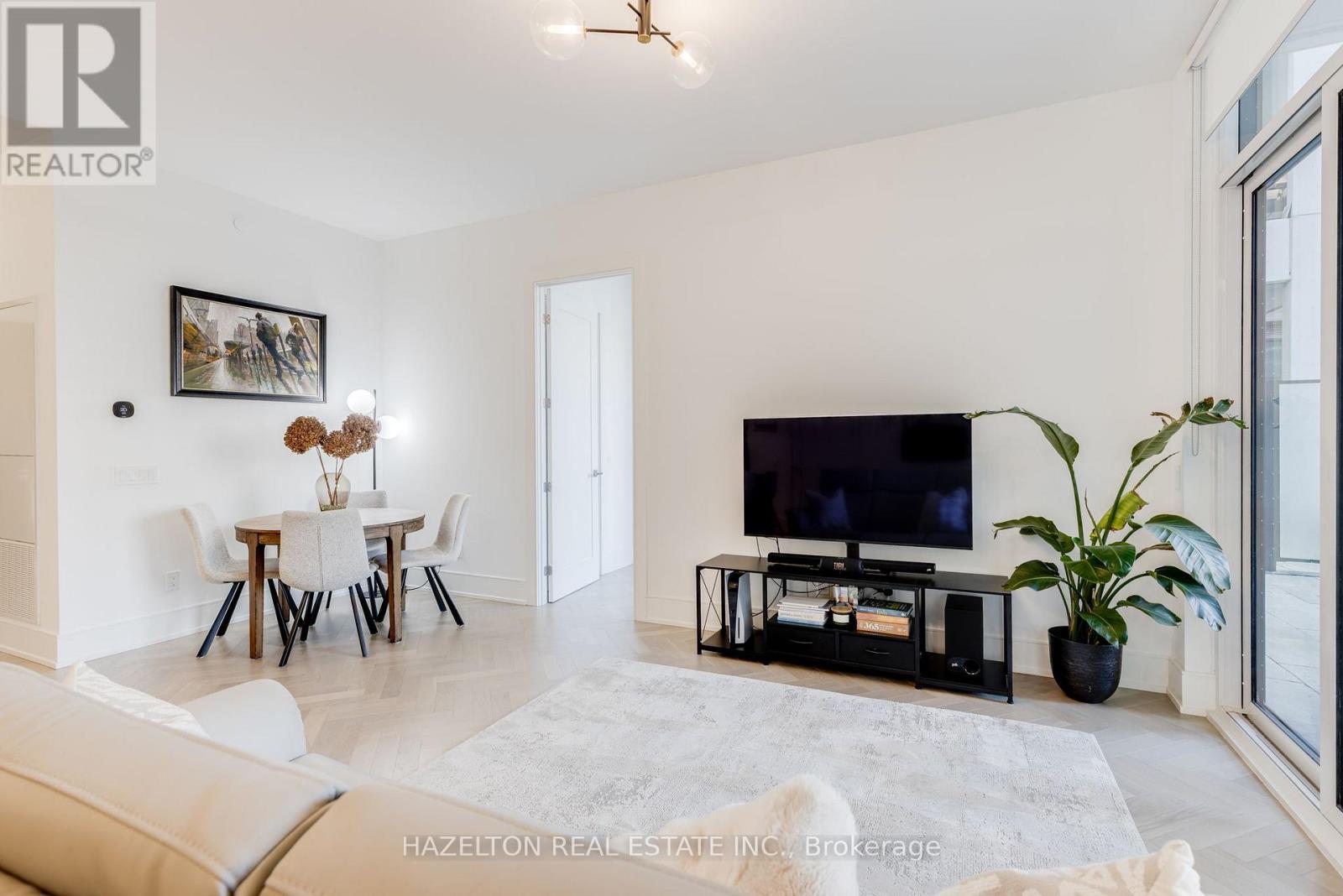 301 - 455 Wellington Street W, Toronto, Ontario  M5V 0V8 - Photo 17 - C12519810