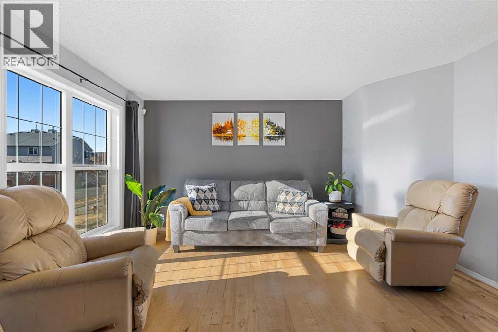 208 Elgin Meadows View Se, Calgary, Alberta  T2Z 0G1 - Photo 5 - A2268495