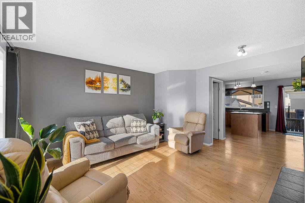 208 Elgin Meadows View Se, Calgary, Alberta  T2Z 0G1 - Photo 6 - A2268495