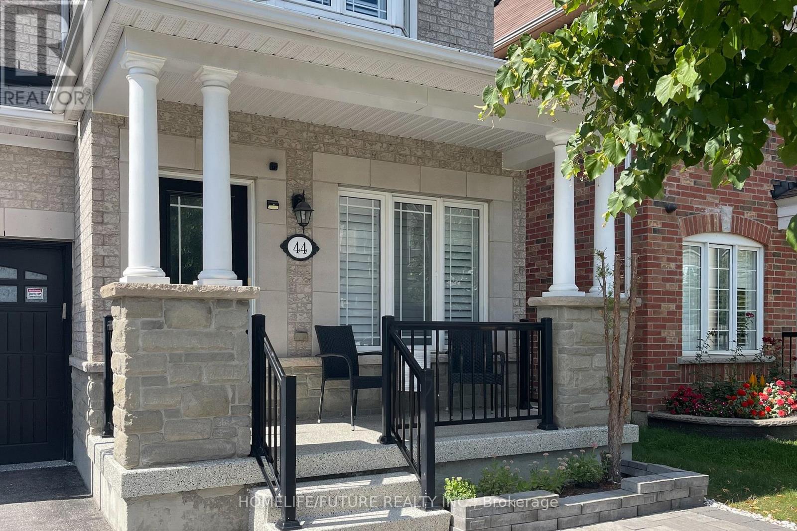 44 Arfield Avenue, Ajax, Ontario  L1Z 0G5 - Photo 2 - E12519802