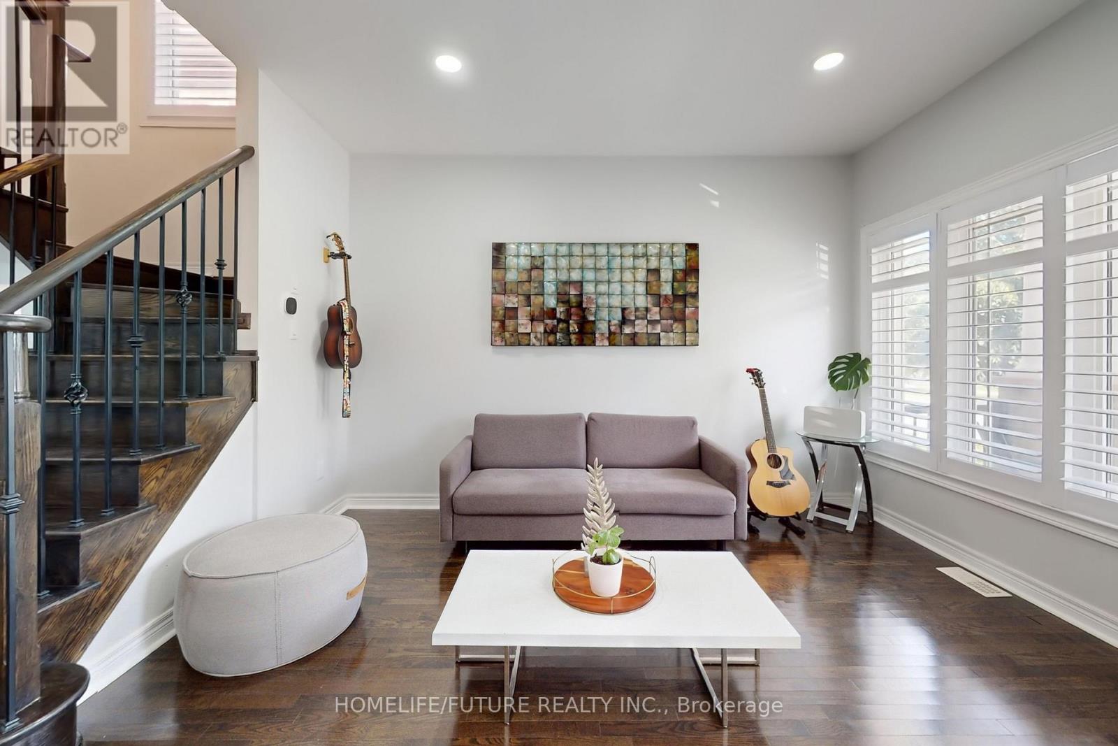 44 Arfield Avenue, Ajax, Ontario  L1Z 0G5 - Photo 5 - E12519802