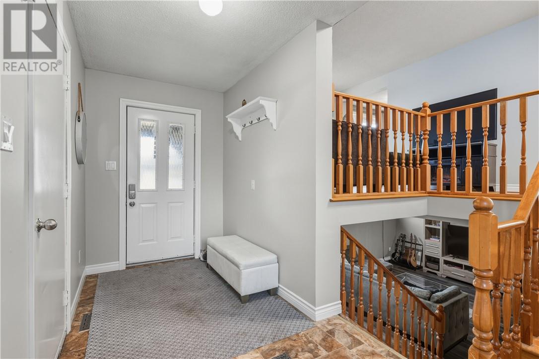 1467 Rose Court, Hanmer, Ontario P3P 1A8 - Photo 4 - 2125540