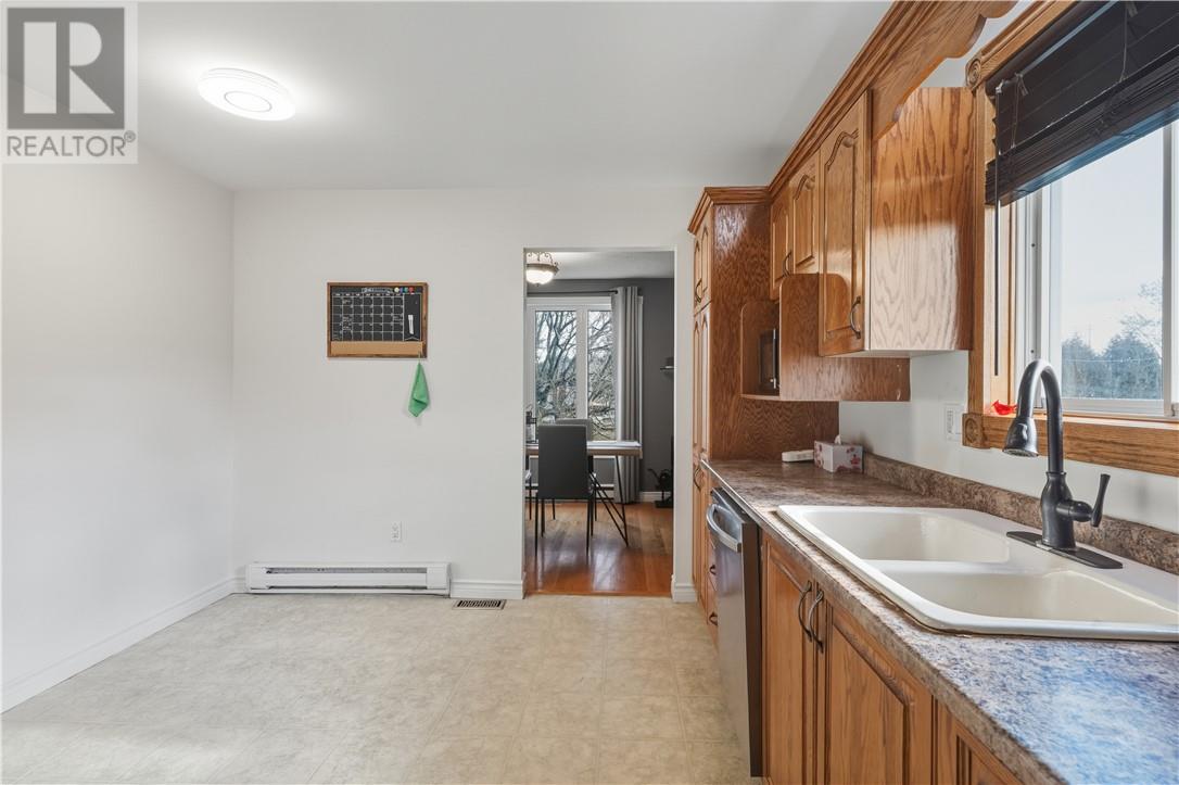 1467 Rose Court, Hanmer, Ontario P3P 1A8 - Photo 8 - 2125540