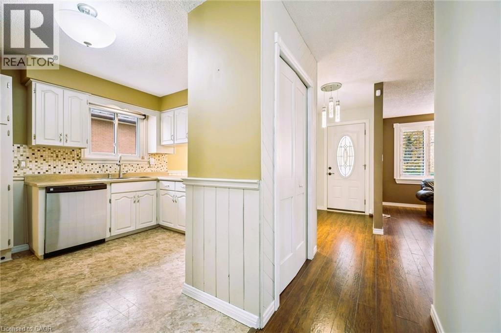 55 Cherry Hill Drive, Kitchener, Ontario  N2E 1N5 - Photo 12 - 40768800