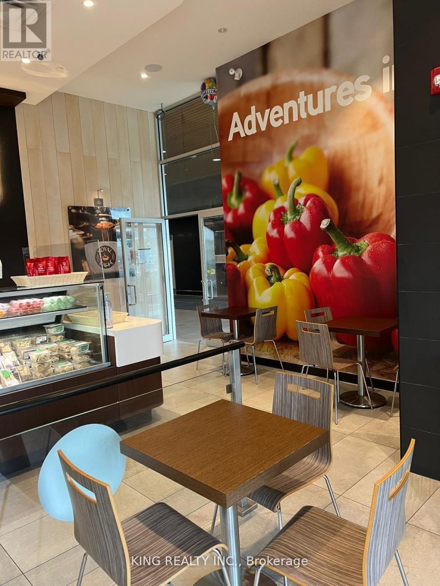 107 - 3075 Hospital Gate, Oakville, Ontario  L6M 1M1 - Photo 5 - W12519738