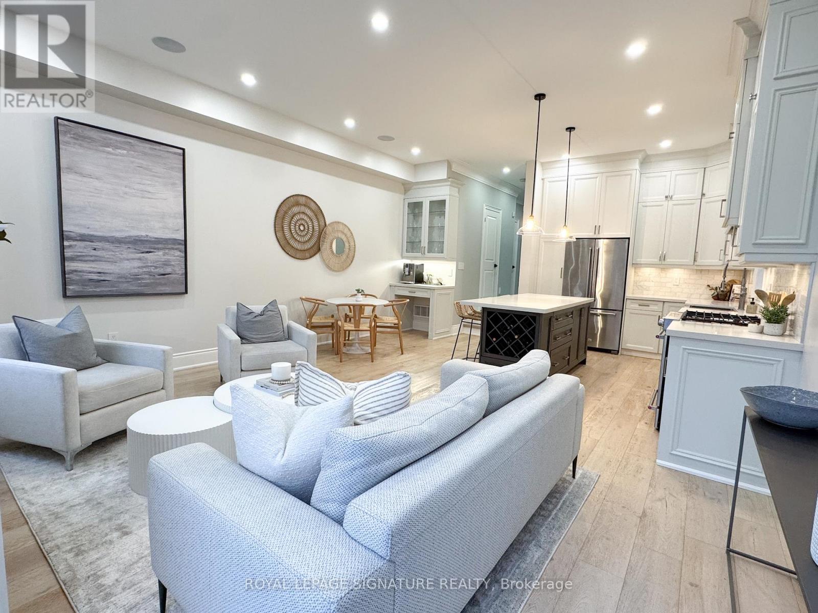 15a Owen Drive, Toronto, Ontario  M8W 1W8 - Photo 11 - W12519748