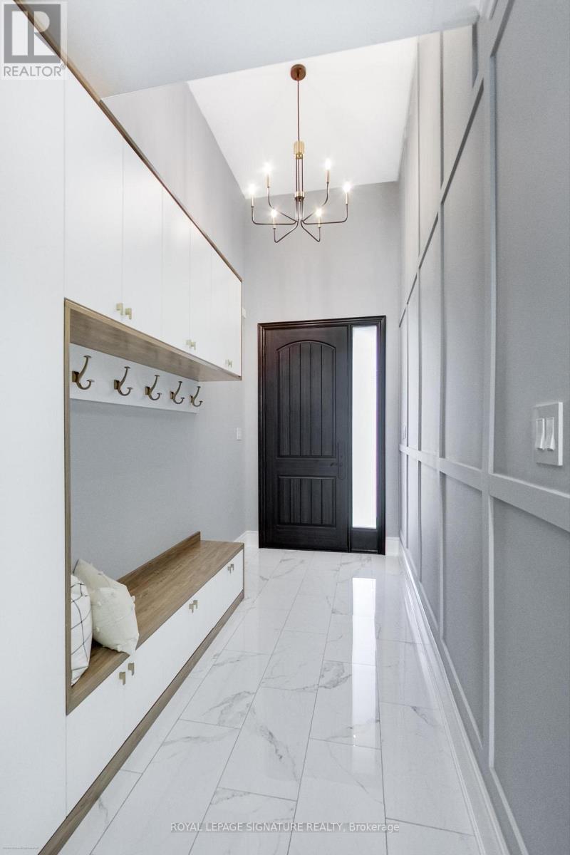 15a Owen Drive, Toronto, Ontario  M8W 1W8 - Photo 5 - W12519748