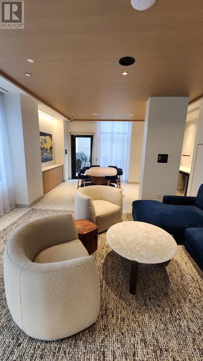 1009 - 395 Square One Drive, Mississauga, Ontario  L5B 0C6 - Photo 12 - W12519770