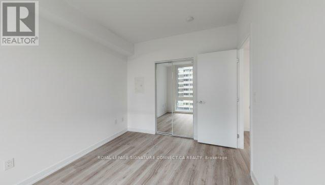 1009 - 395 Square One Drive, Mississauga, Ontario  L5B 0C6 - Photo 4 - W12519770