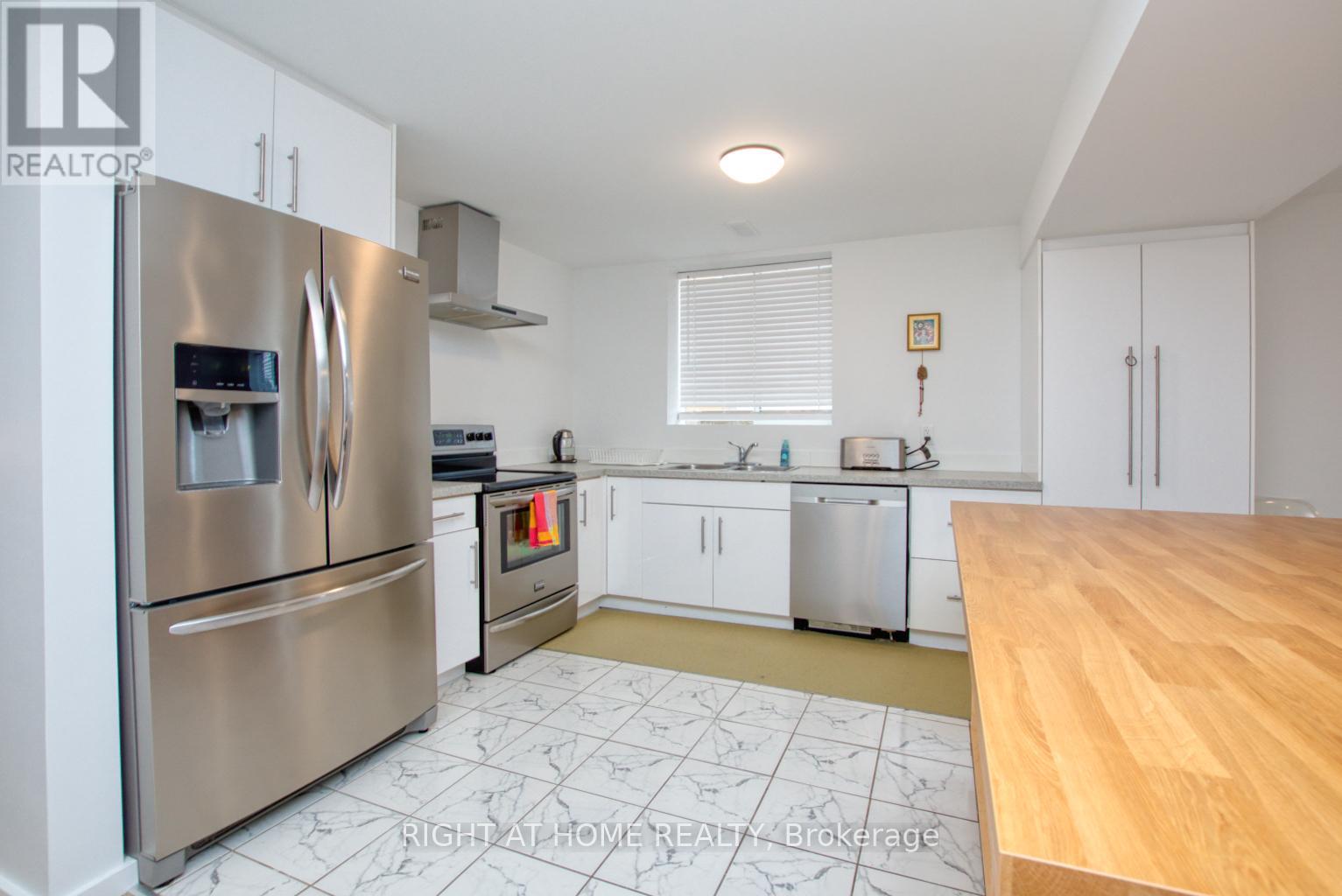 4283 Wilcox Road, Mississauga, Ontario  L4Z 1C3 - Photo 6 - W12519796