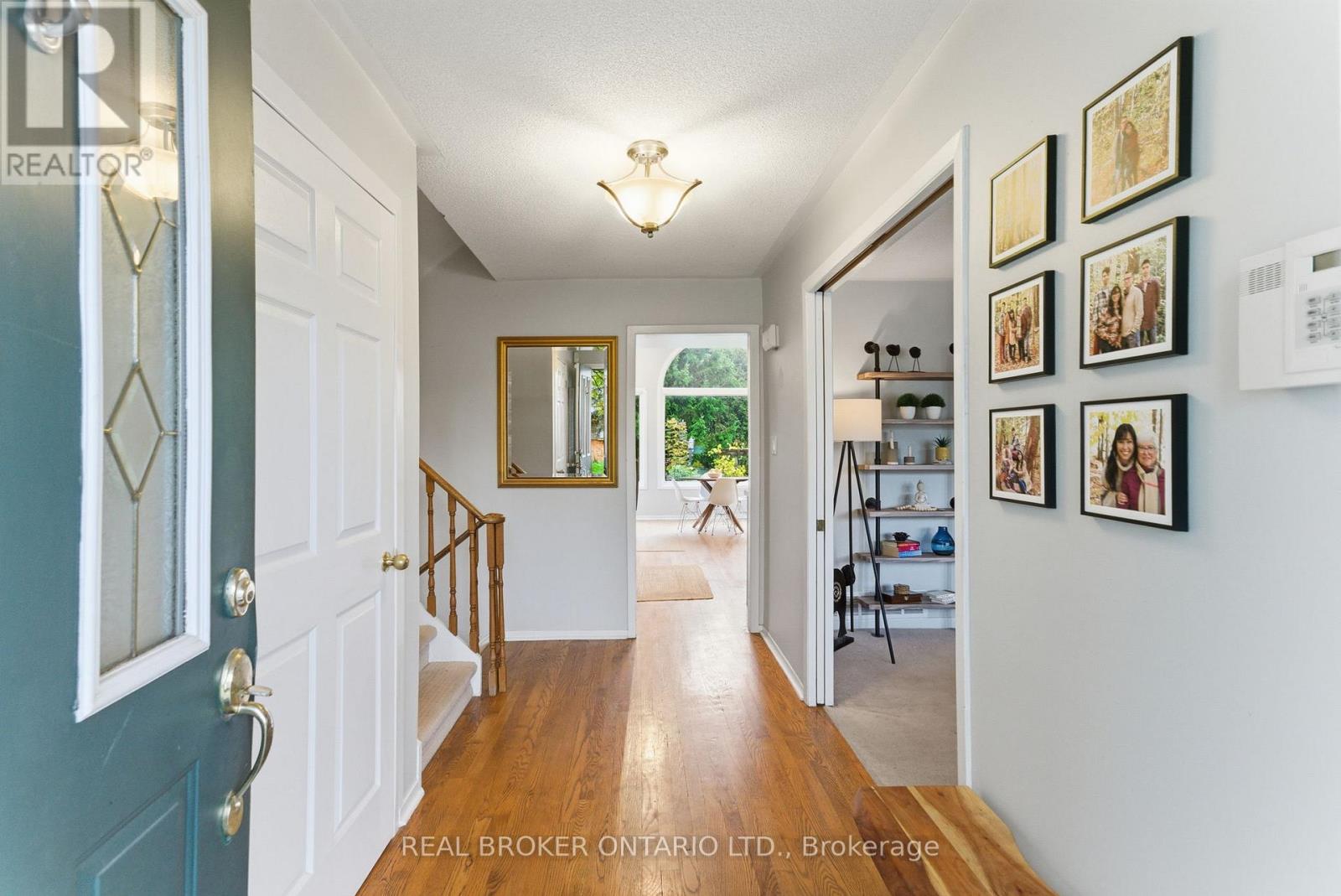 423 Donnybrook Road, Oakville, Ontario  L6J 4Y2 - Photo 2 - W12519800