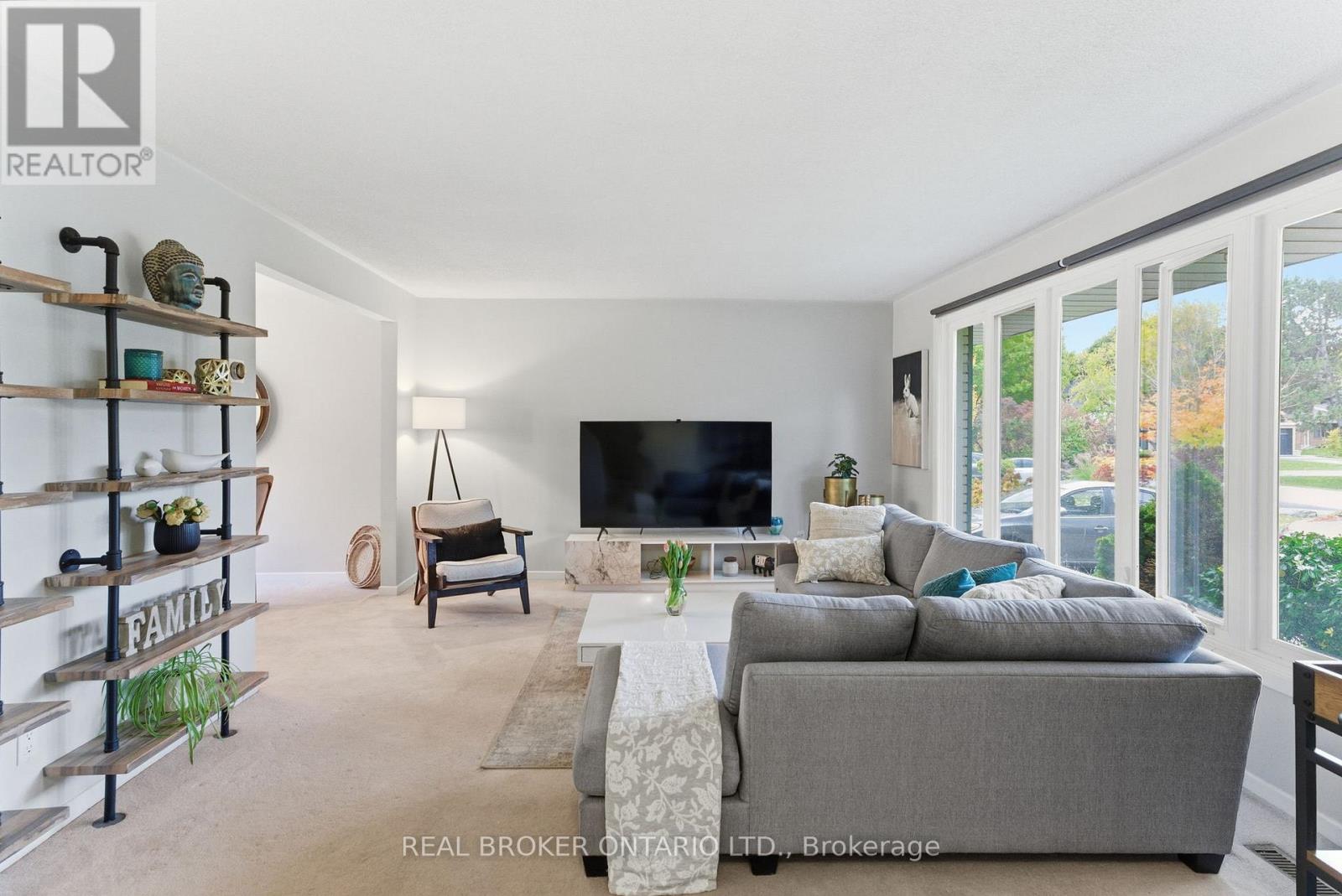 423 Donnybrook Road, Oakville, Ontario  L6J 4Y2 - Photo 3 - W12519800