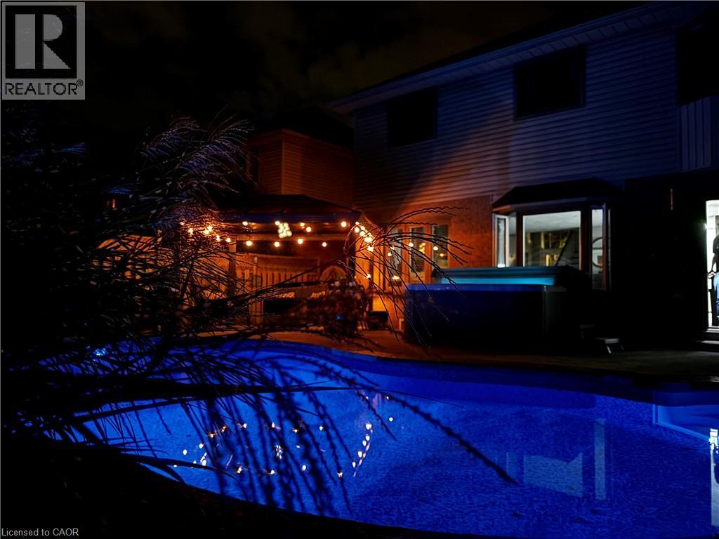 96 Laurendale Avenue, Waterdown, Ontario  L0R 2H3 - Photo 10 - 40770585