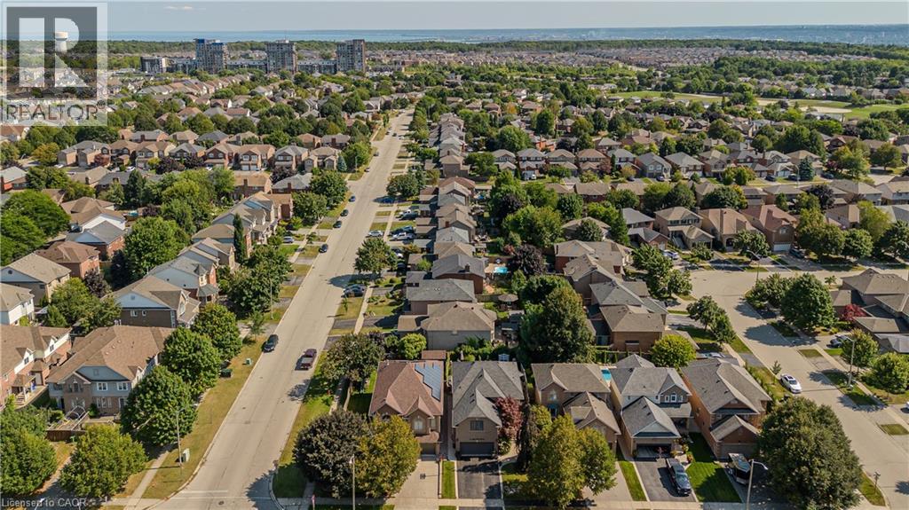 96 Laurendale Avenue, Waterdown, Ontario  L0R 2H3 - Photo 2 - 40770585