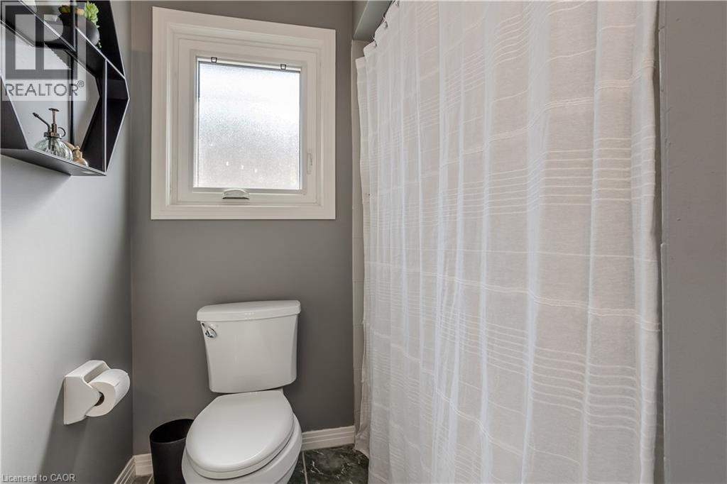 96 Laurendale Avenue, Waterdown, Ontario  L0R 2H3 - Photo 33 - 40770585