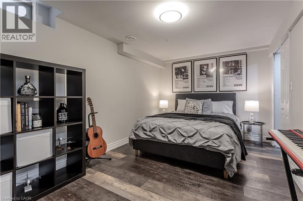 96 Laurendale Avenue, Waterdown, Ontario  L0R 2H3 - Photo 38 - 40770585