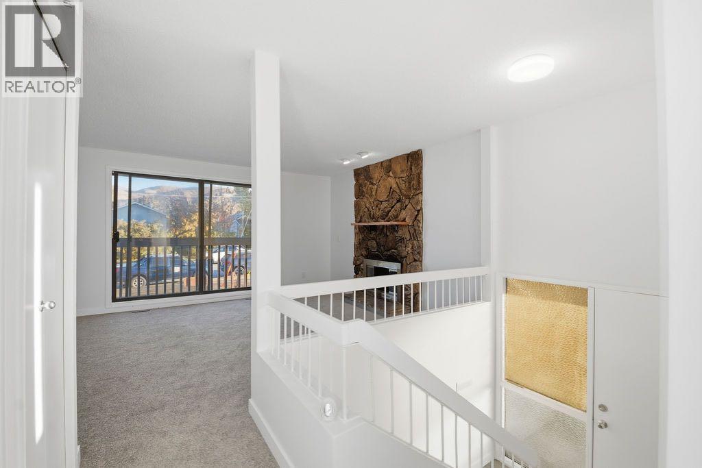 121 Powell Street, Cochrane, Alberta  T4C 1Z4 - Photo 11 - A2266239