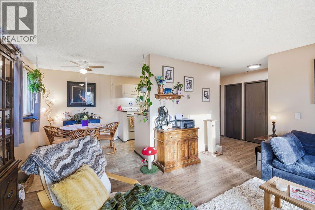 121 Powell Street, Cochrane, Alberta  T4C 1Z4 - Photo 32 - A2266239