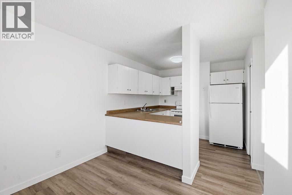 121 Powell Street, Cochrane, Alberta  T4C 1Z4 - Photo 15 - A2266239