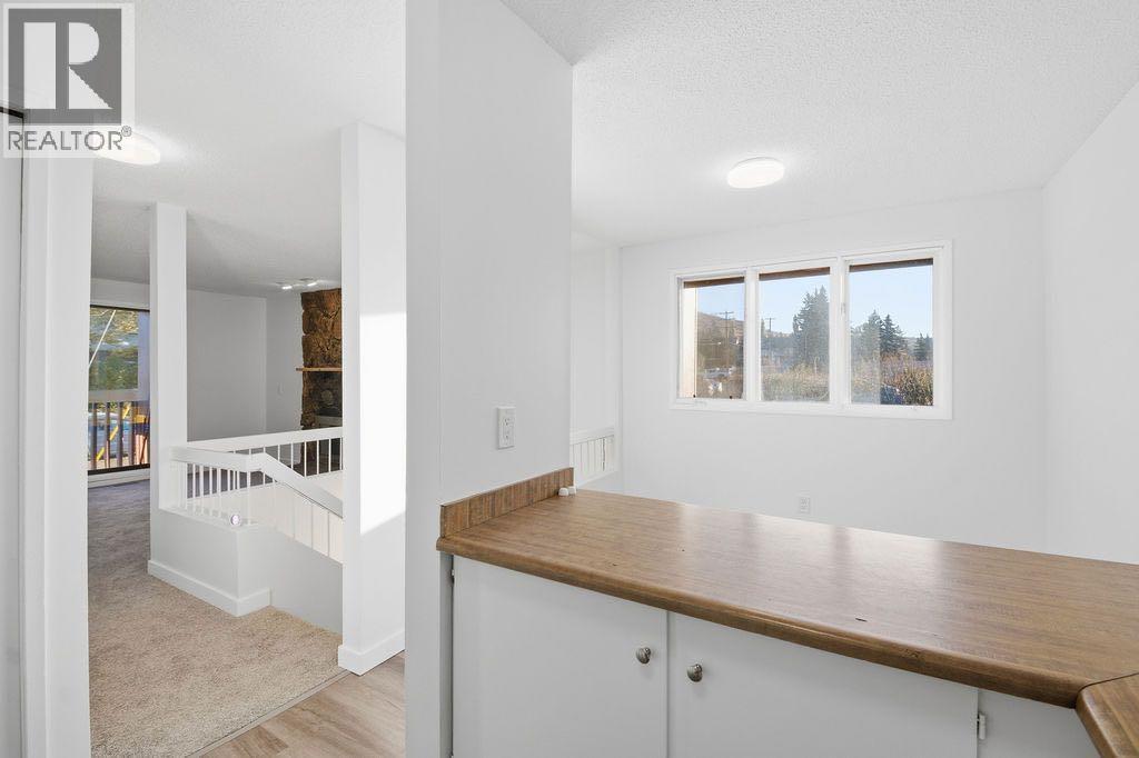 121 Powell Street, Cochrane, Alberta  T4C 1Z4 - Photo 19 - A2266239