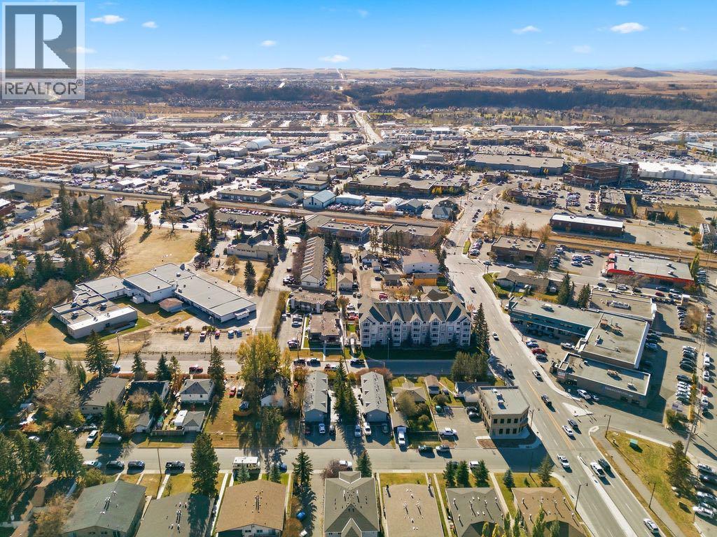 121 Powell Street, Cochrane, Alberta  T4C 1Z4 - Photo 49 - A2266239