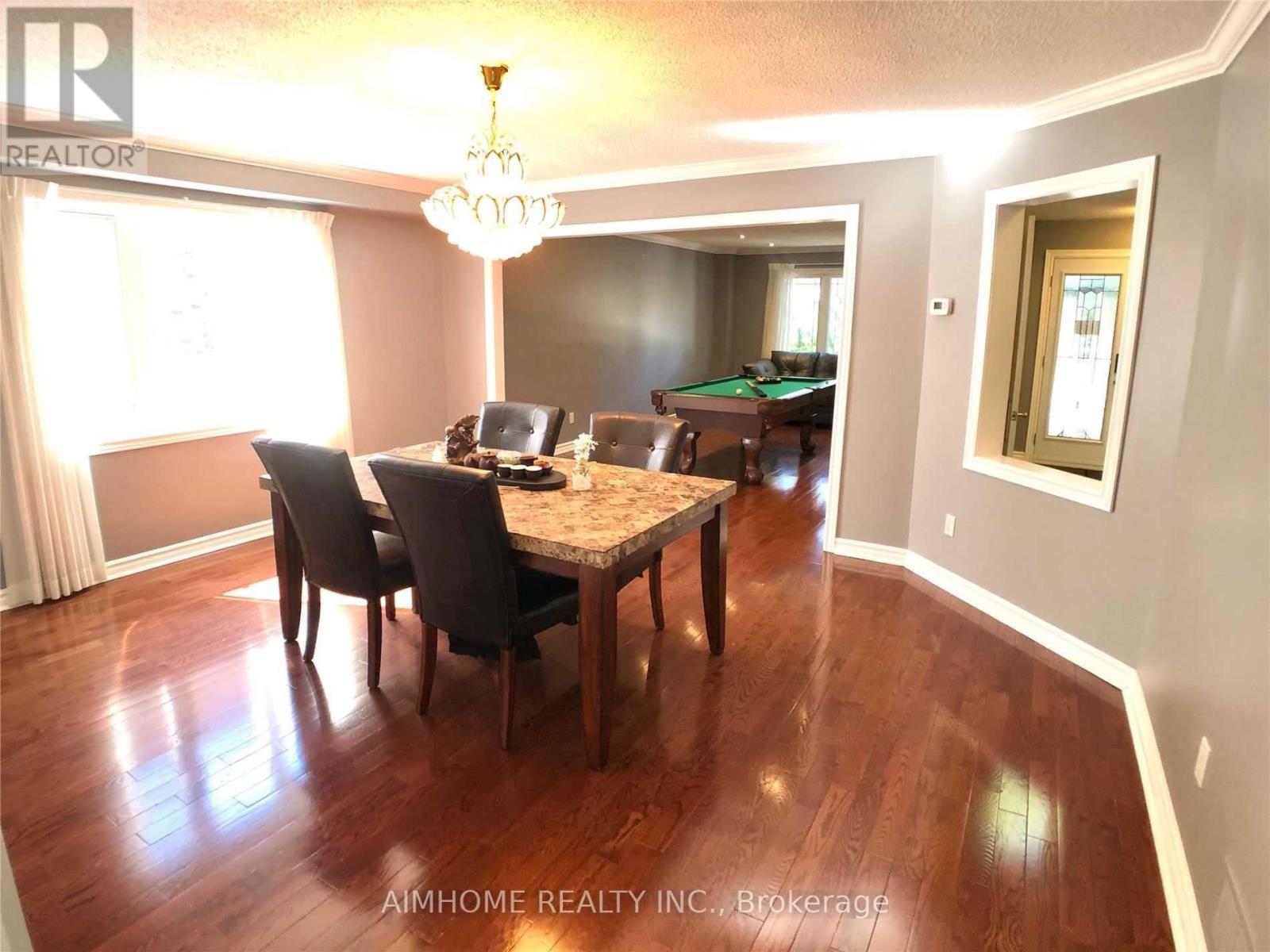 31 Horizon Court, Richmond Hill, Ontario  L4B 3G1 - Photo 10 - N12519208