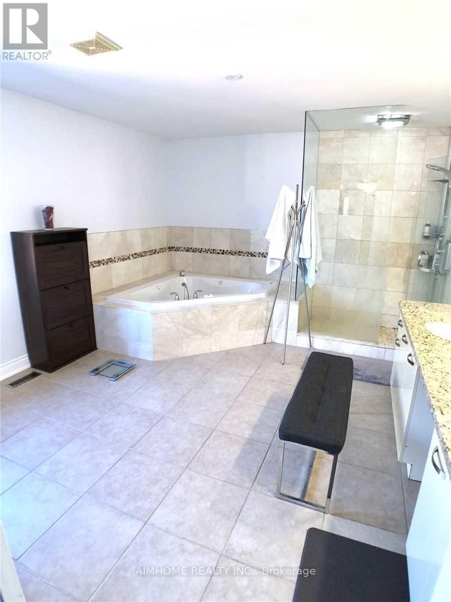 31 Horizon Court, Richmond Hill, Ontario  L4B 3G1 - Photo 25 - N12519208