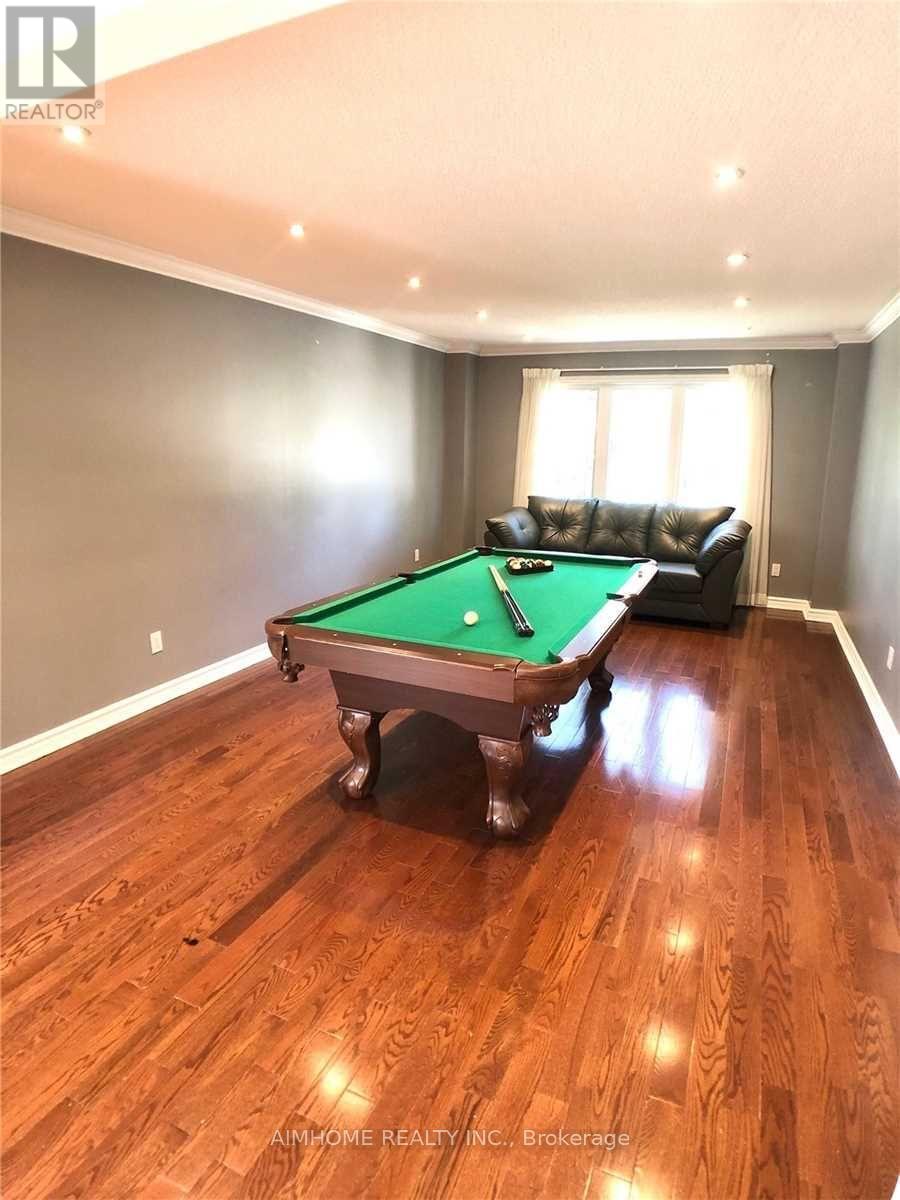 31 Horizon Court, Richmond Hill, Ontario  L4B 3G1 - Photo 6 - N12519208