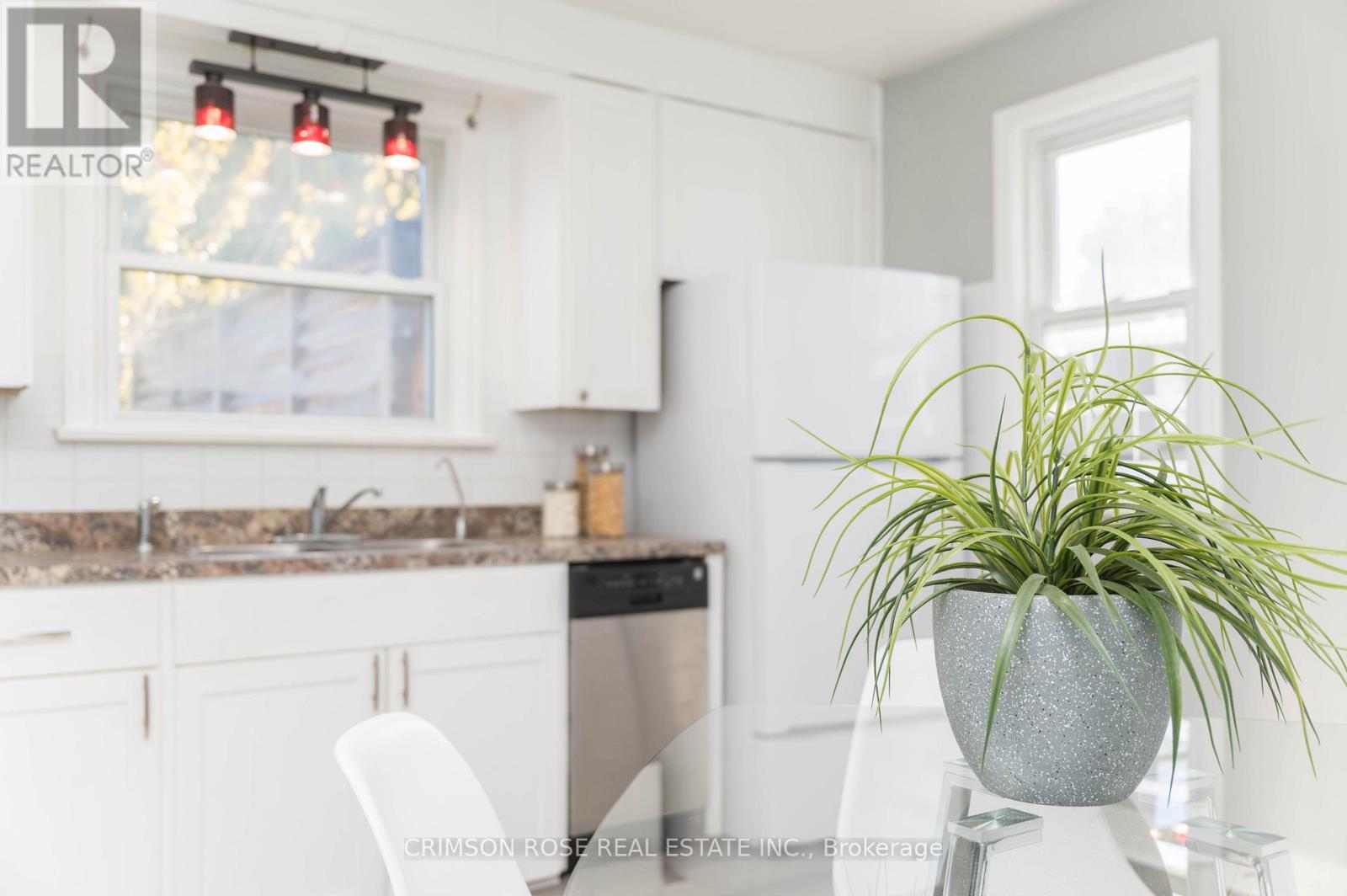 11 Bonavem Drive, St. Catharines, Ontario L2N 1X7 - Photo 33 - X12514538